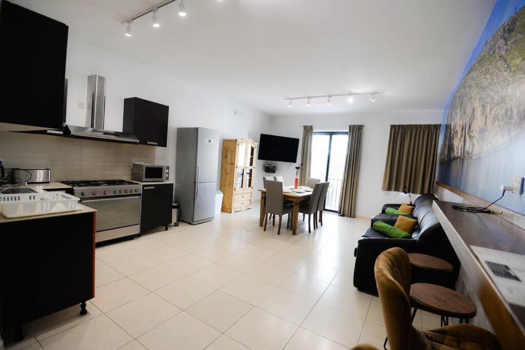 Seaside Xlendi Apartment Екстер'єр фото